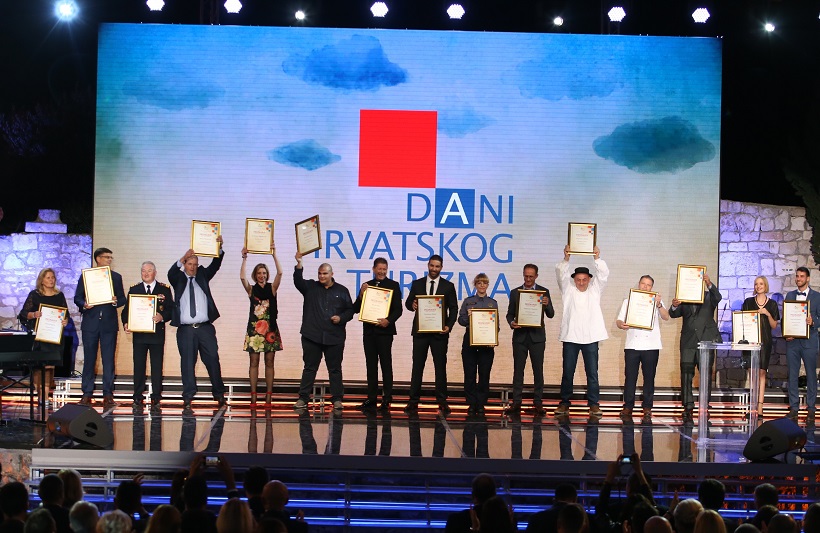 Dani hrvatskog turizma na Hvaru – dodijeljene nagrade i priznanja