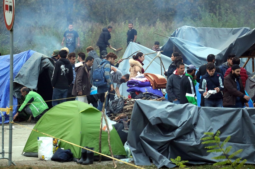 Više od 300 policajaca u raciji u centru za ilegalne migrante kod Sarajeva