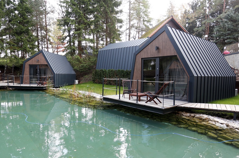 Plitvice Holiday Resort, zelena kamp oaza u kojoj su novoizgrađene kućice na drvu