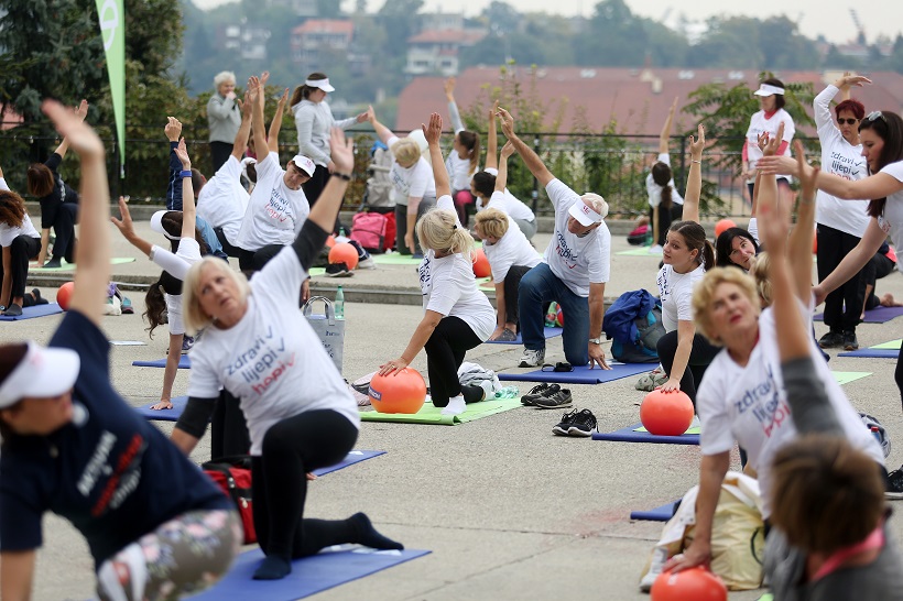 U sklopu projekta Aktivna Hrvatska održan trening joge na platou Gradec