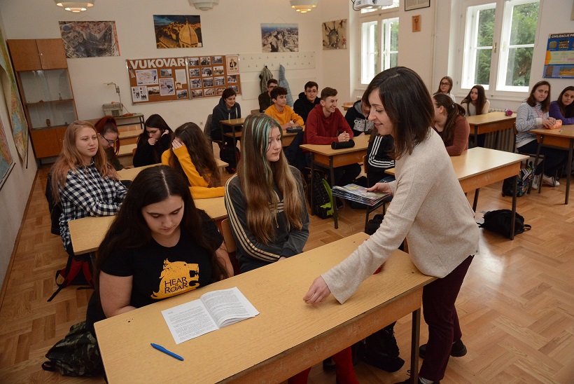 Bjelovar: Srednjoškolci pisali natjecateljski test o poznavanju Domovinskog rata
