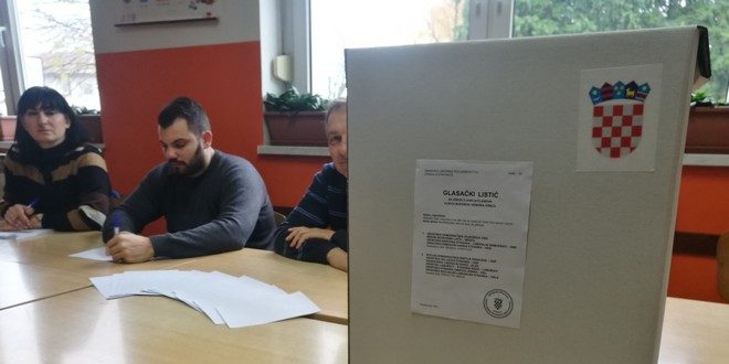 Nakon izbora za Mjesne odbore Koprivnice svi pobjednici // Nezavisnima 21 vijećničko mjesto, gradonačelnik ih prozvao zbog slabih rezultata