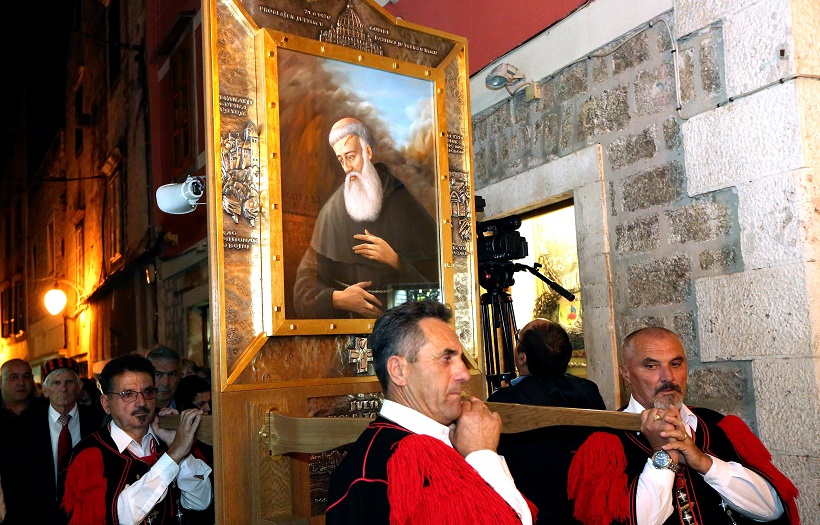 Procesijom i misom u crkvi Sv. Frane proslavljen blagdan sv. Nikole Tavelića