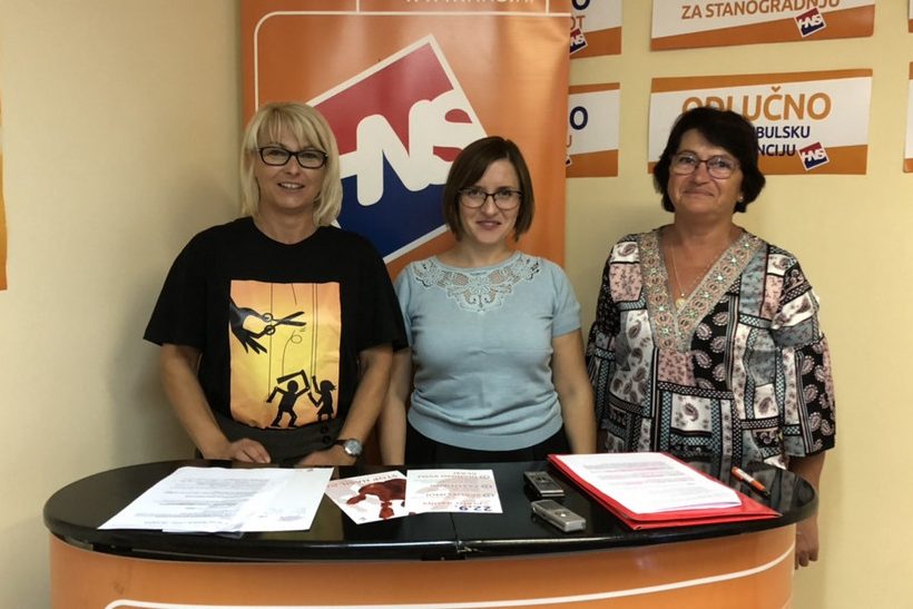 Ženska inicijativa HNS-a Kc-kž županije, u sredini: Andreja Horvat Friščić
