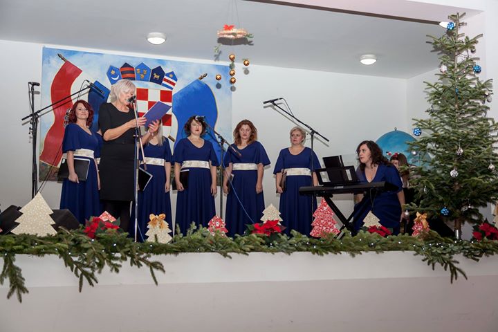 Bozic nam v Kloster dolazi05