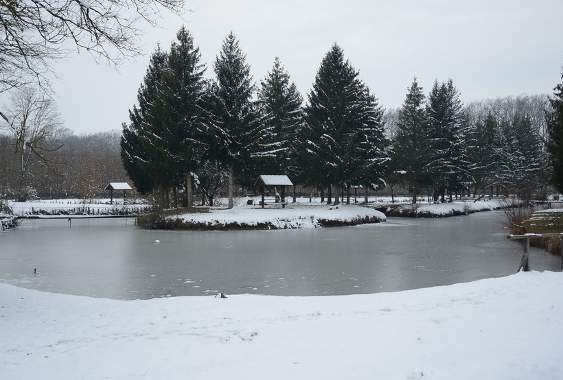 Zaleđeno jezero u Velikom Grđevcu nedaleko Bjelovara