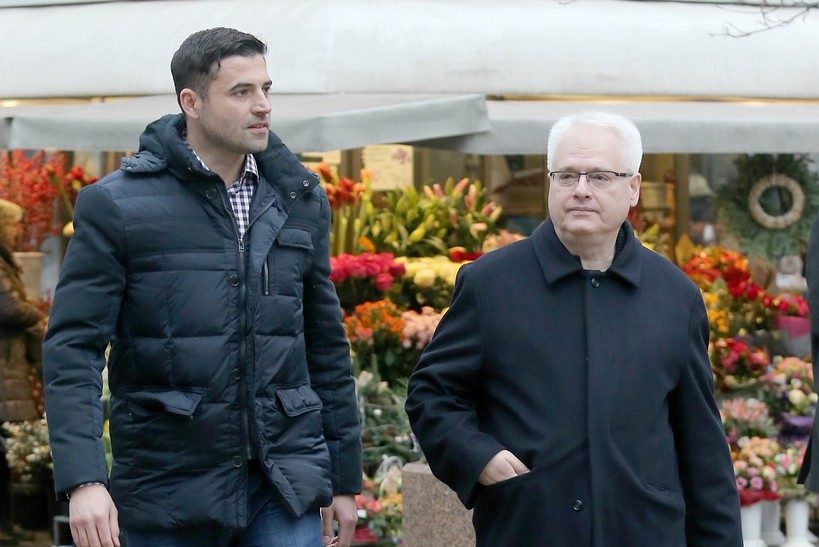 Zagreb: Josipović i Bernardić sastali se na špici na Badnjak
