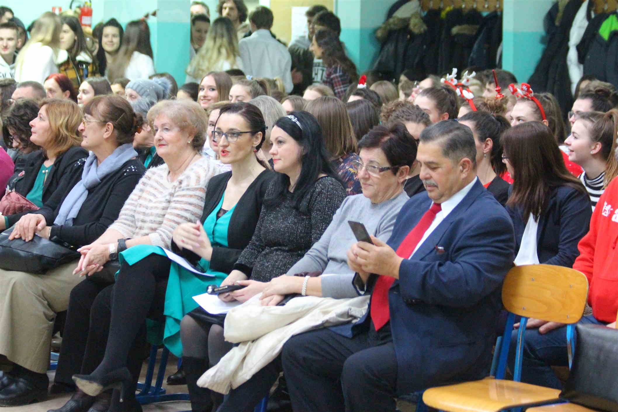bozicna priredba u krizevackoj gimnaziji11