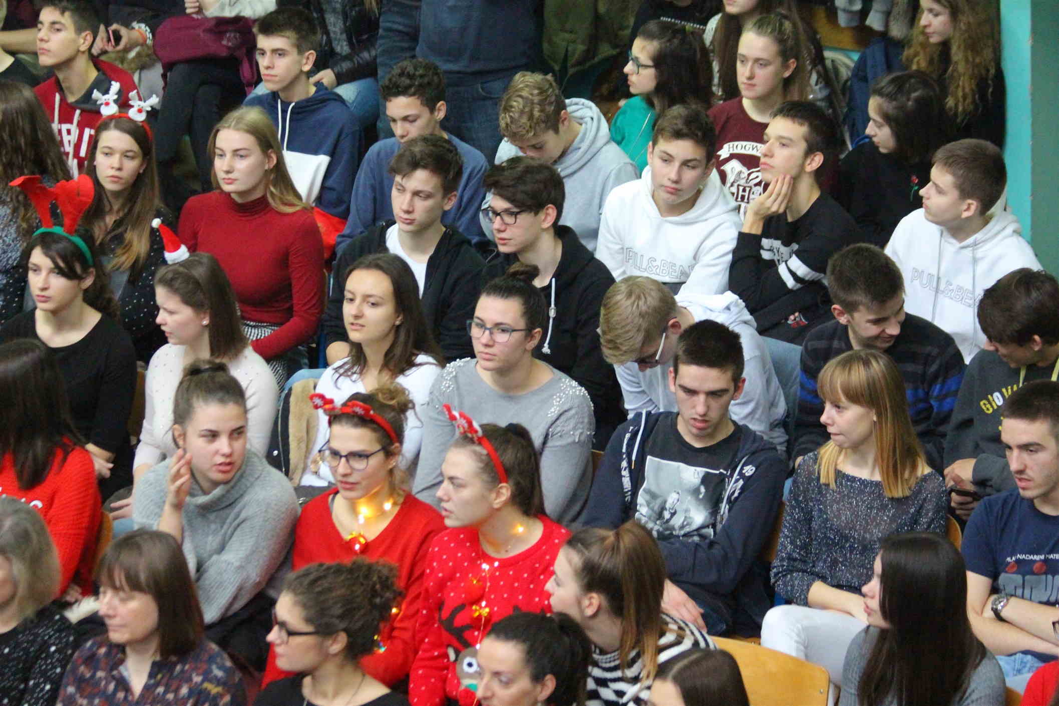 bozicna priredba u krizevackoj gimnaziji35