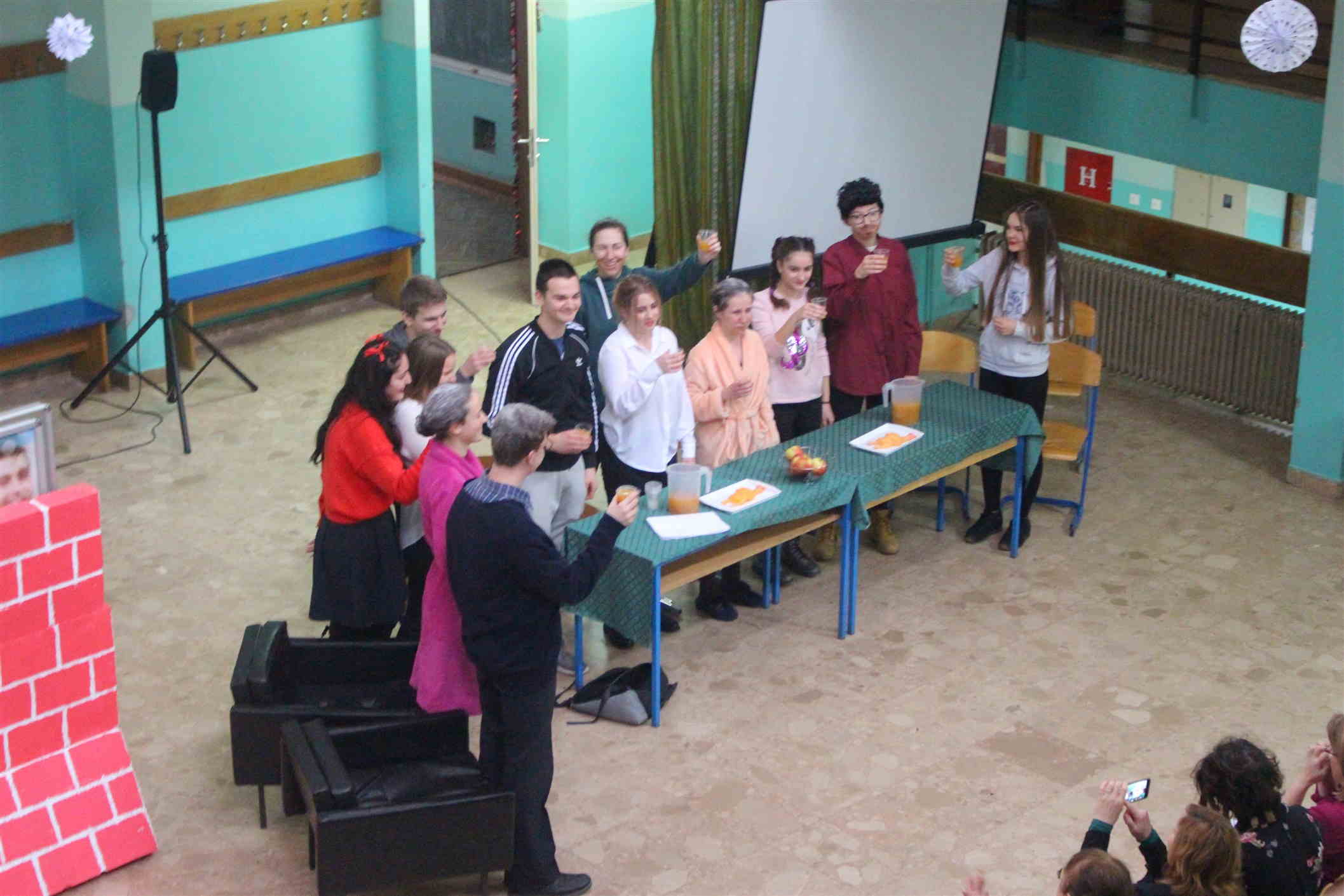 bozicna priredba u krizevackoj gimnaziji57
