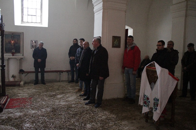 Božić, sveta misa u manastiru u Lepavini (4)