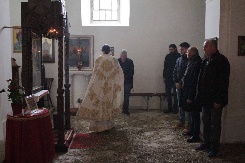 Božić, sveta misa u manastiru u Lepavini (7)