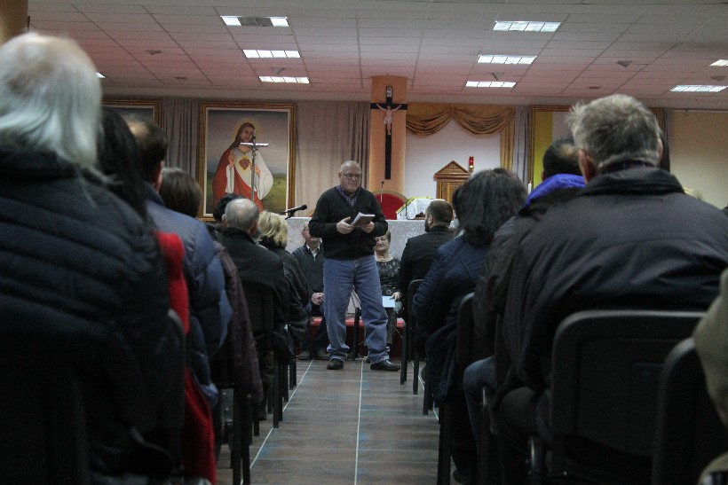 Otvorenje izložbe Udruge Peski art Đurđevac u Župi Svetog Alojzija Stepinca, Koprivnica (19)