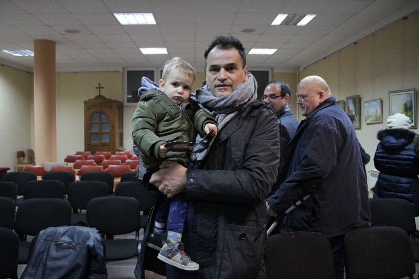 Otvorenje izložbe Udruge Peski art Đurđevac u Župi Svetog Alojzija Stepinca, Koprivnica (26)