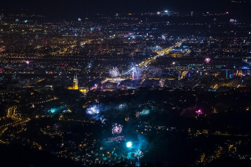 [VIDEO] Spektakularan pogled na Zagreb u novogodišnjoj noći