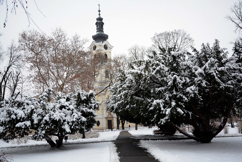 Bjelovar: Snijeg zabijelio gradske ulice