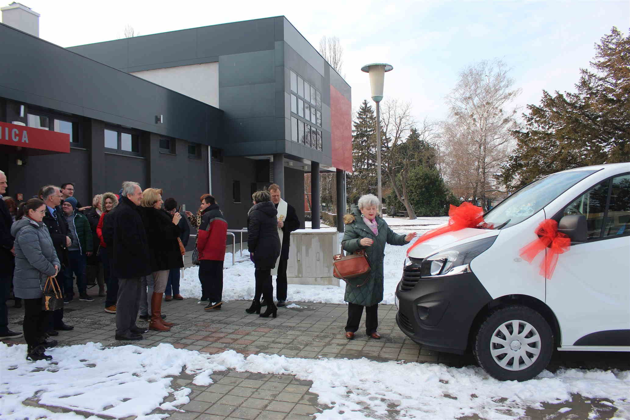 udruga maslacak i kombi vozilo21