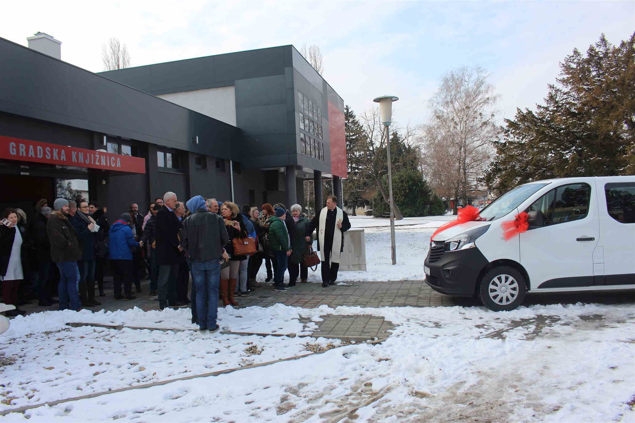 udruga maslacak i kombi vozilo23