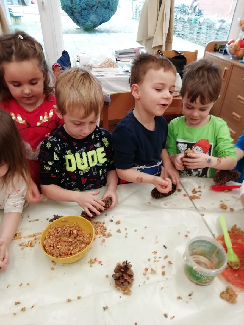 Đu vrtic, radionica hranilica za ptice (7)