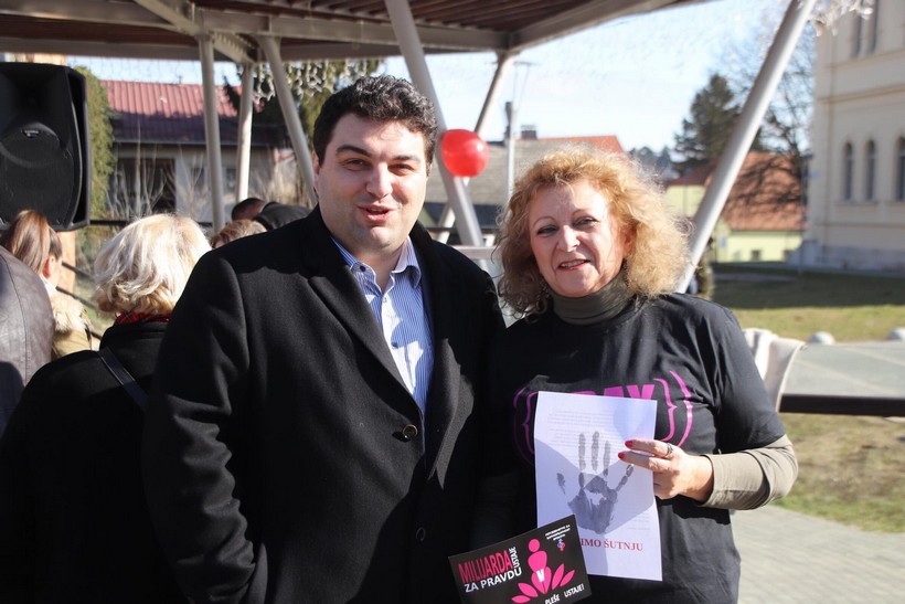 Milijarda ustaje križevci (13)