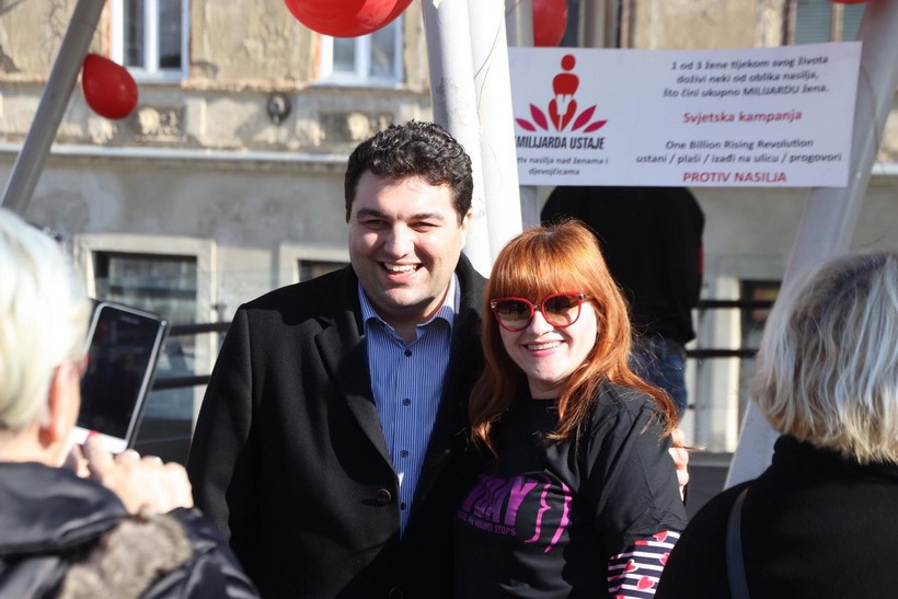 Milijarda ustaje križevci (23)