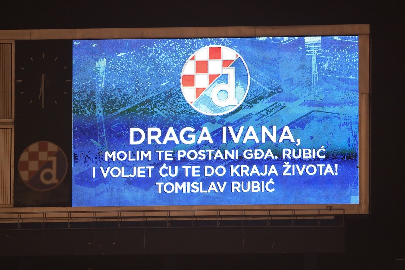 Zagreb: Prije Početka Dinamove Povijesne Utakmice "pala" Je I Prošnja