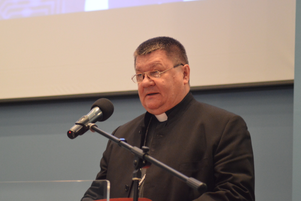 Biskup Vjekoslav Huzjak: Teologija Crkve uči da je sakrament pomirenja djelotvorno sredstvo koje čovjeka preobražava