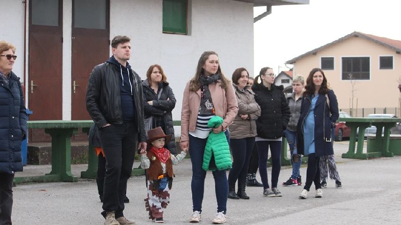 Legrad maškare (50)