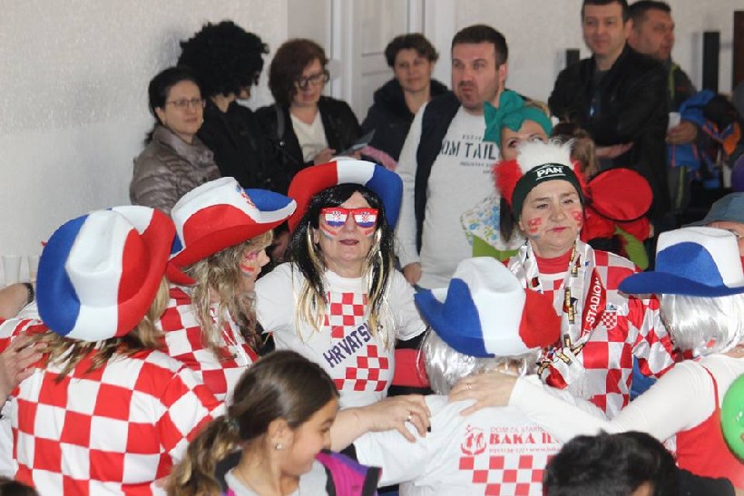 Legrad maškare (60)