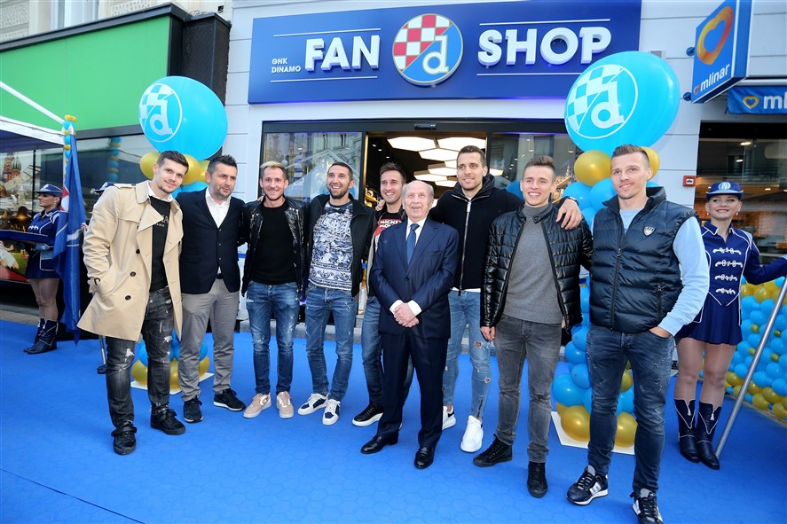 [FOTO] Otvoren novi Dinamov Fan shop