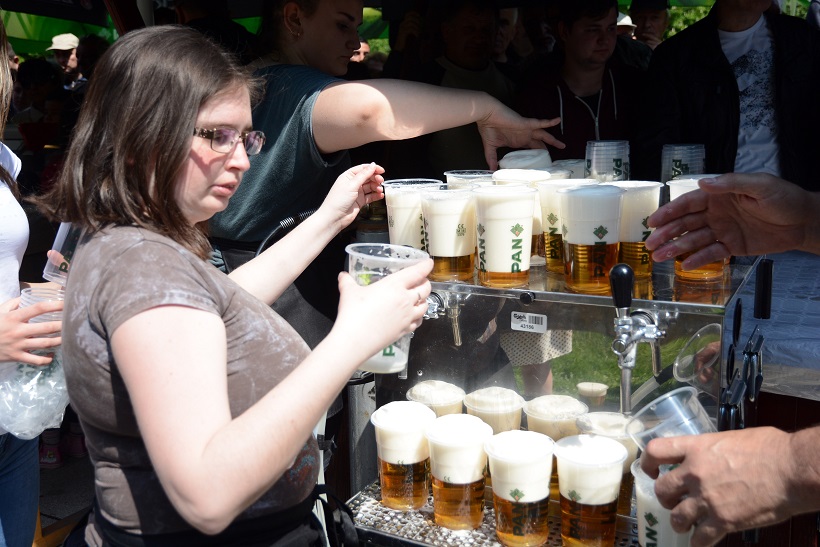 Bjelovar: Graðani uz grah, pivo  i sladoled proslavili Praznik rada
