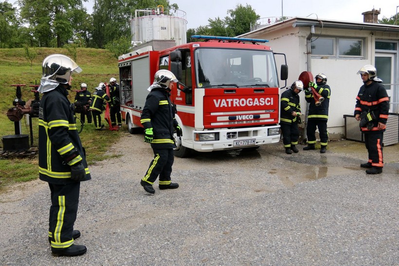 Vatrogasci jagnjedovec INA (30)