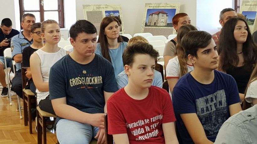 Nagrađivanje Đurđevačkih učenika osnovnih i srednjih skola (5)