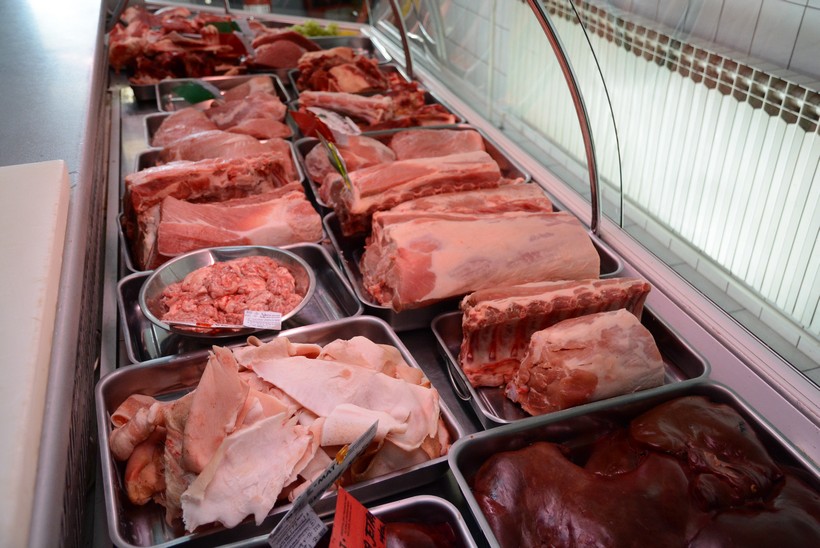 Izmjene u košarici proizvoda s fiksiranom cijenom: Miču se svinjska lopatica i vratina, a dodaje carsko meso