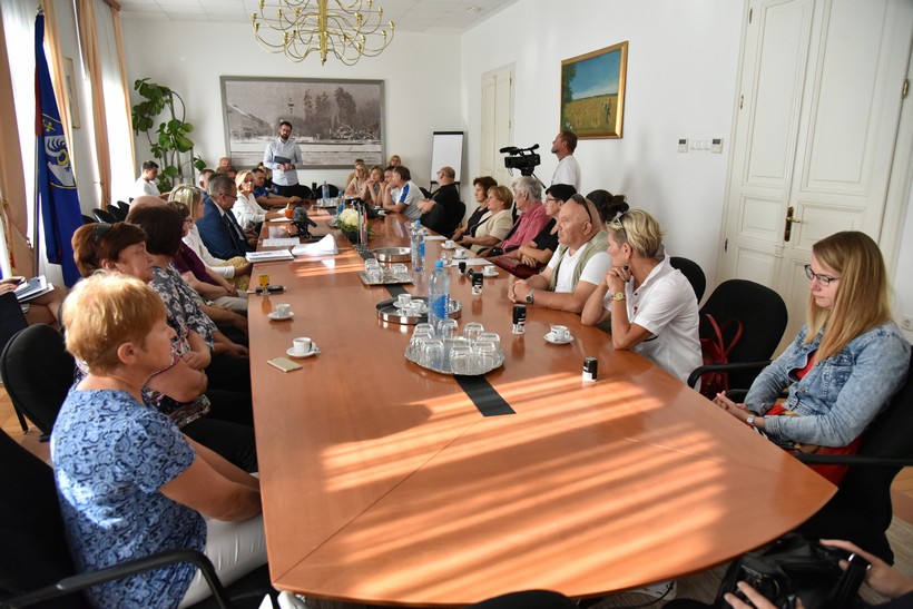 Potpisivanje ugovora o korištenju sredstva upanije (15)