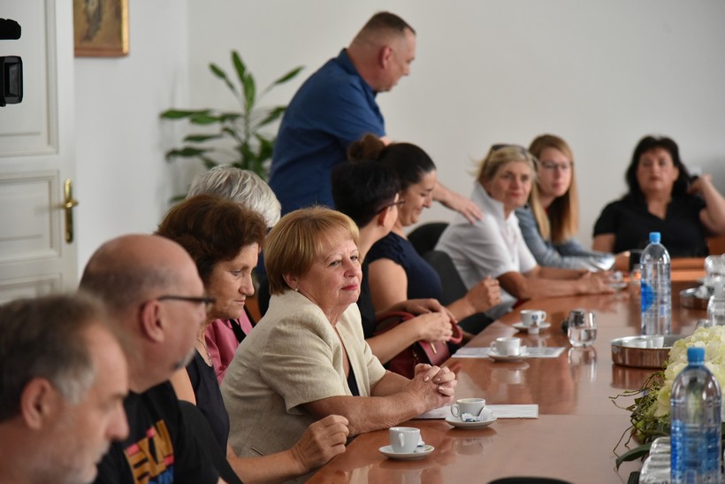 Potpisivanje ugovora o korištenju sredstva upanije (2)