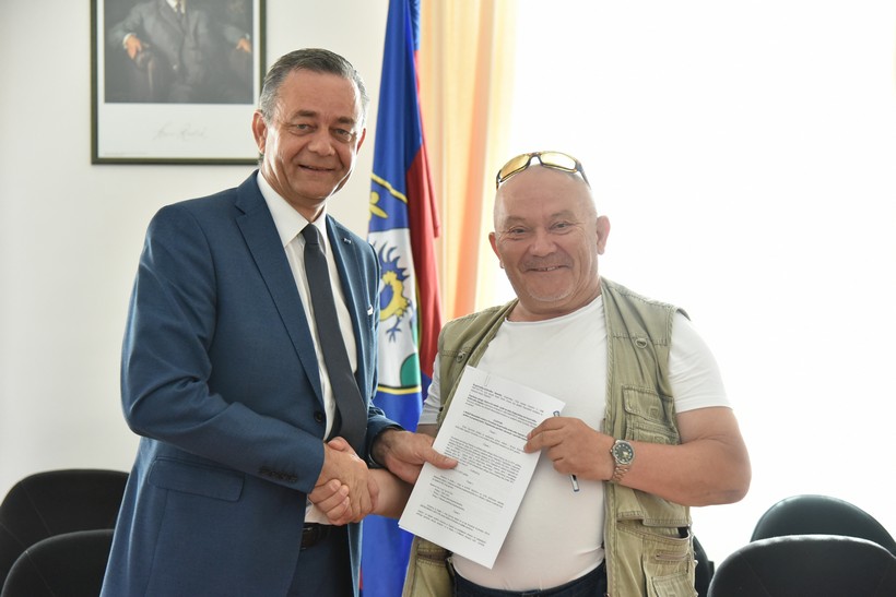 Potpisivanje ugovora o korištenju sredstva upanije (20)