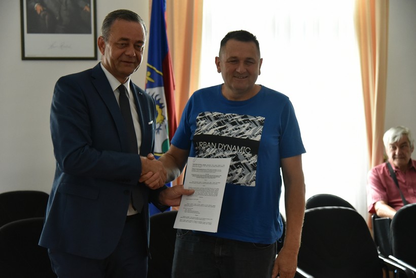 Potpisivanje ugovora o korištenju sredstva upanije (23)