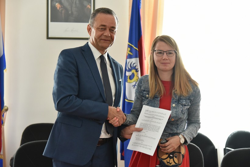 Potpisivanje ugovora o korištenju sredstva upanije (32)
