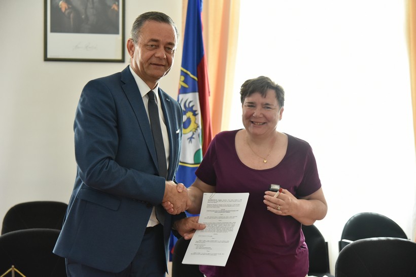 Potpisivanje ugovora o korištenju sredstva upanije (38)
