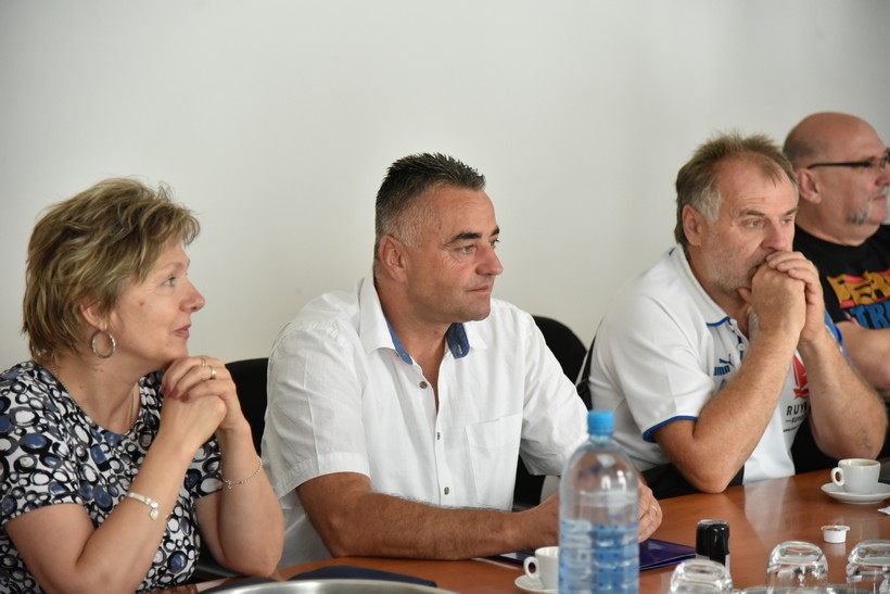 Potpisivanje ugovora o korištenju sredstva upanije (4)