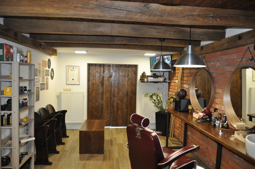 Glavom I Bradom (10)