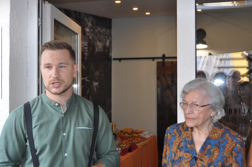 Glavom I Bradom (14)