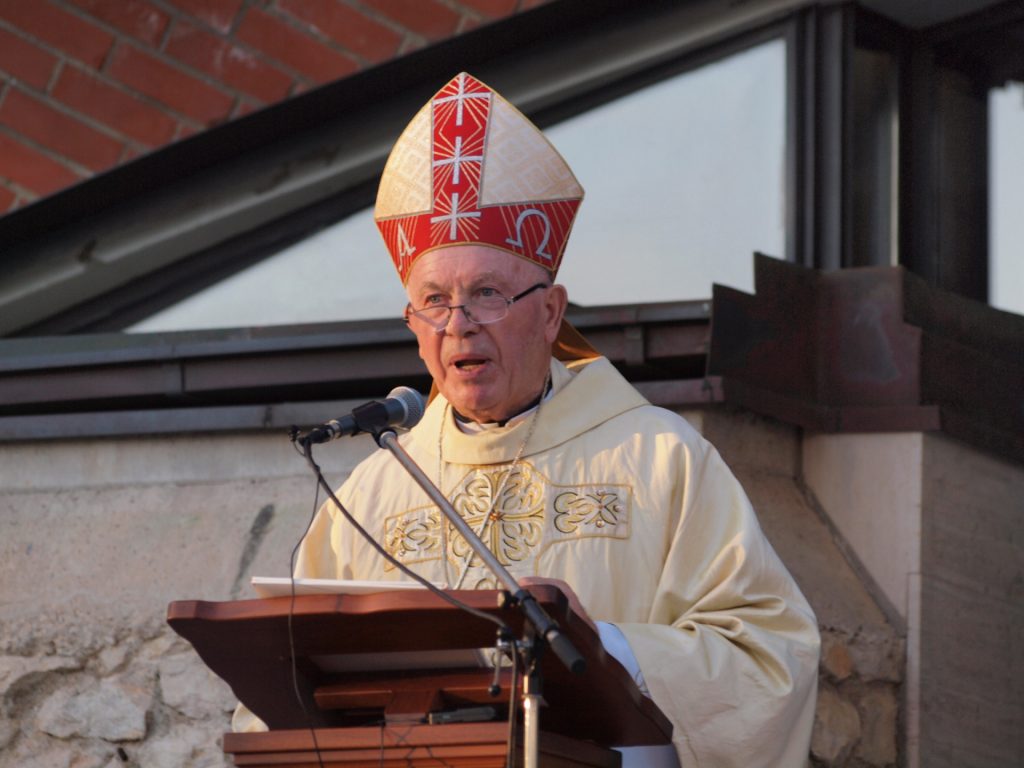 Biskup Juraj Jezerinac: „Demografska politika je pitanje odnosa prema čovjeku i životu“