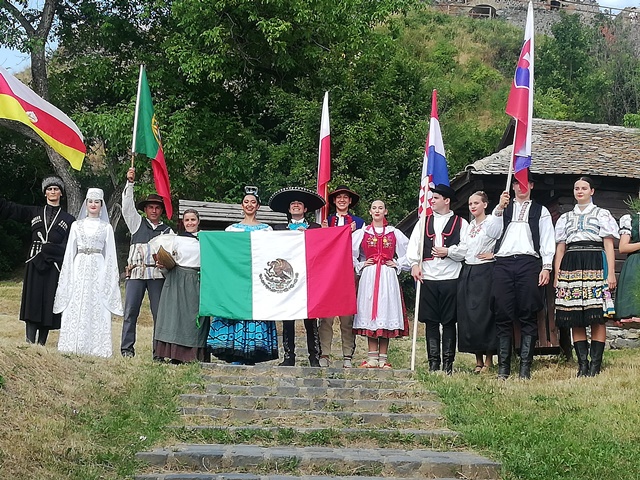 HPD Ferdo Rusan sudjelovao na 24. Međunarodnom novohradskom folklornom festivalu
