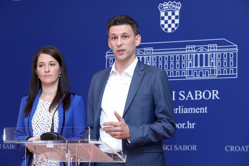 Zagreb: Most ima prijedlog za veće plaće zaposlenim roditeljima