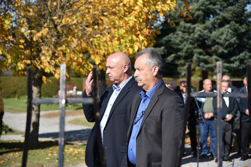 Polaganjem Vijenaca Kod Križa života Na Gradskom Groblju U Đurđevcu Povodom Obilježavanje 28. Obljetnice Podravskih Braniteljskih Postrojbi (4)