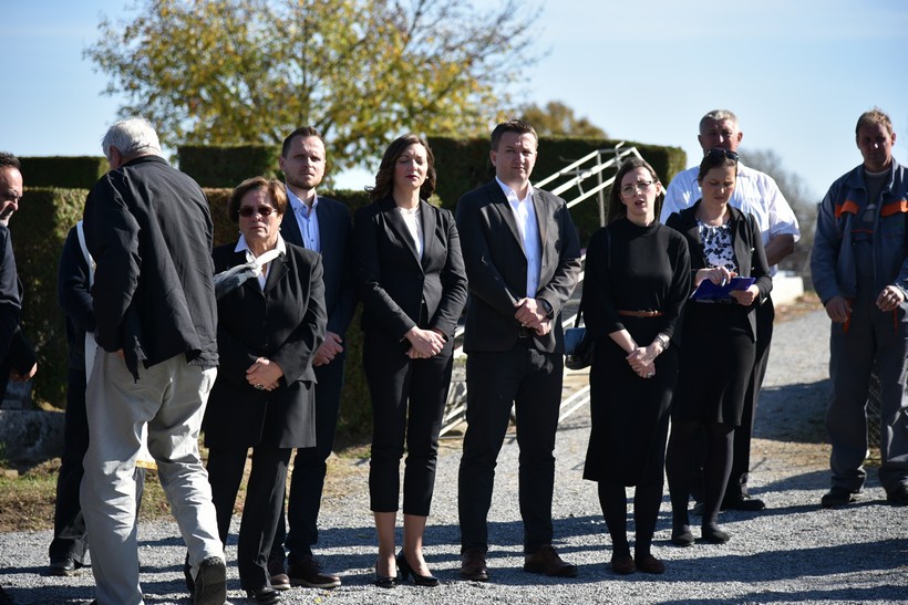 Polaganjem Vijenaca Kod Križa života Na Gradskom Groblju U Đurđevcu Povodom Obilježavanje 28. Obljetnice Podravskih Braniteljskih Postrojbi (8)