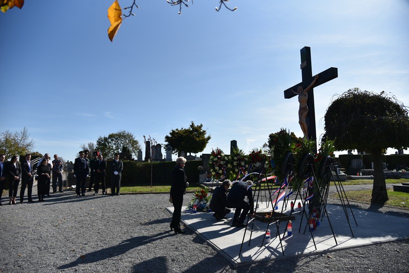 Polaganjem Vijenaca Kod Križa života Na Gradskom Groblju U Đurđevcu Povodom Obilježavanje 28. Obljetnice Podravskih Braniteljskih Postrojbi (9)