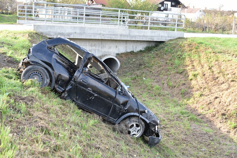 Vatrogasna viježba Podravina 2019, legrad, zapaljeni automobil ilustracija (2)